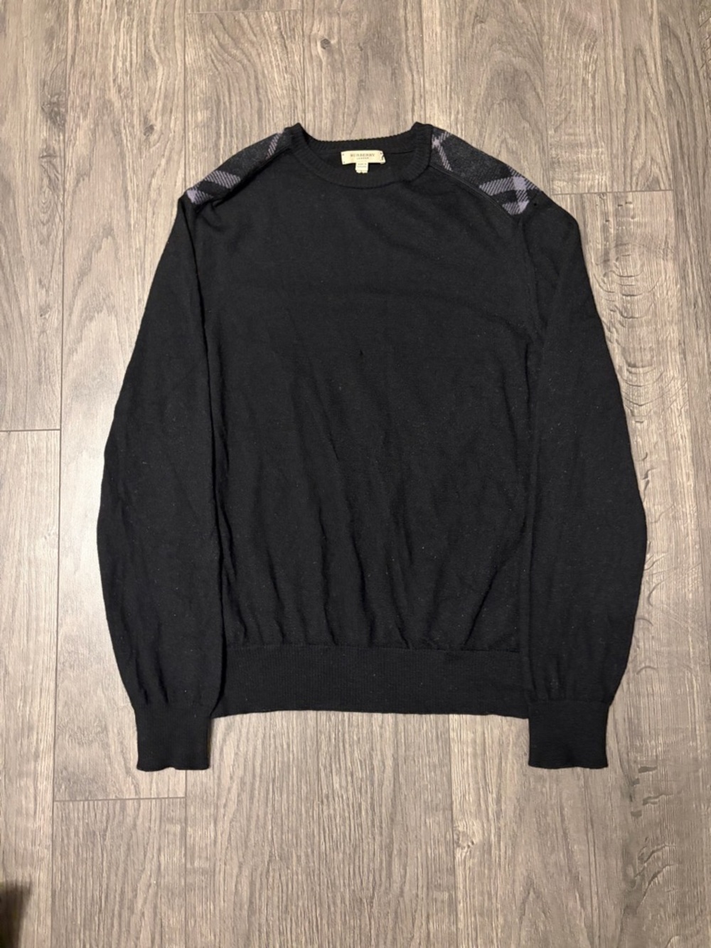 Burberry Black merino wool Sweater with Shoulder Pattern
